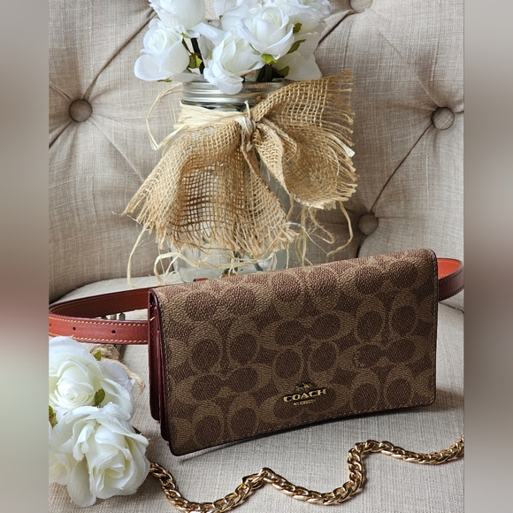 Coach Signature Jacquard Convertible Crossbody Belt Bag - Picture 3 of 16
